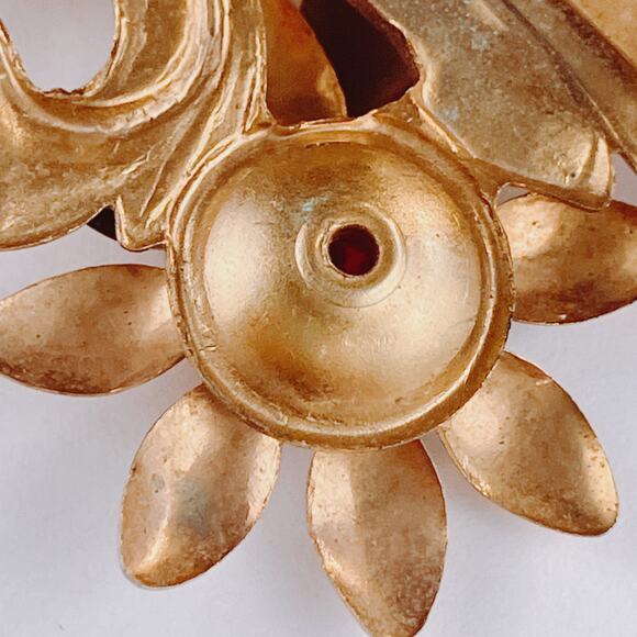 VTG 1940s Brooch Gold Tone Floral Red Glass Cabochons Mid Century Bouquet Pin - Picture 12 of 12